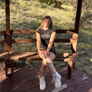 Meet your Posher, Aleana